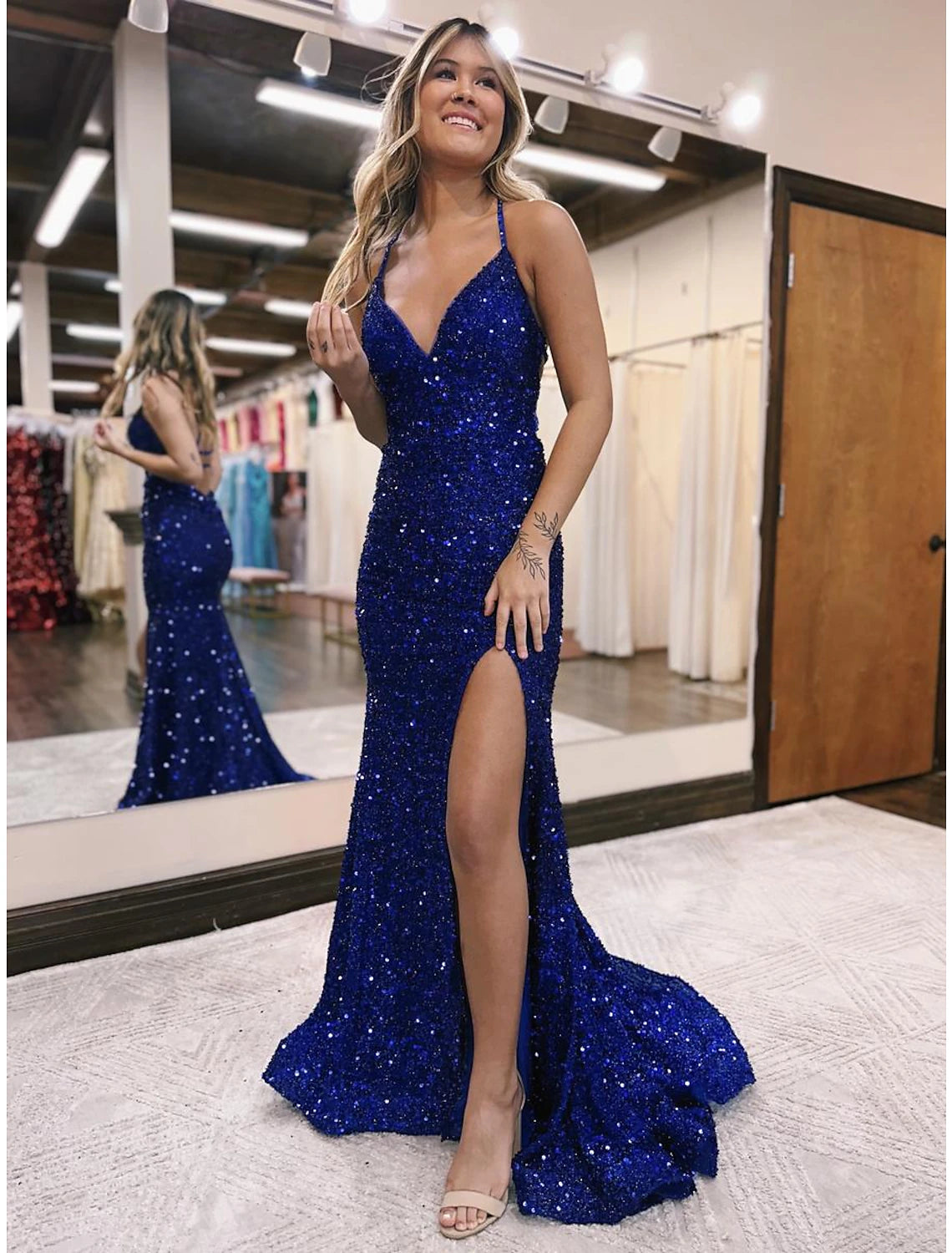 Women's Keyhole-Back DressesMermaid / Trumpet Prom Dresses Sparkle & Shine Dress Formal Wedding Party Sweep / Brush Train Sleeveless V Neck Sequined Backless with Sequin Slit