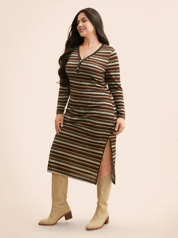 Women's Pleated DressesContrast Striped Split Hem Knit Dress